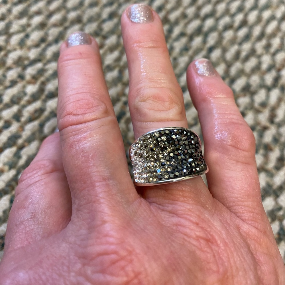 JCM Fine Silver Plated Genuine Crystal Ring White Black Ombre Rhinestones